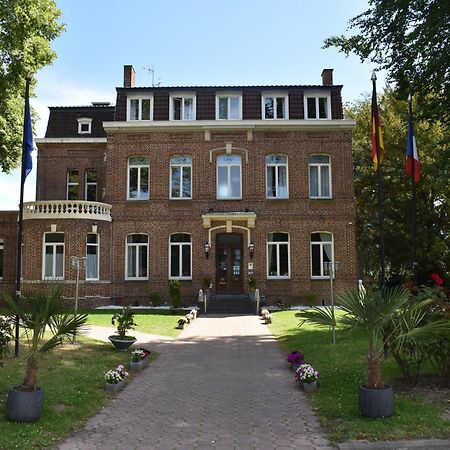 Logis Manoir De Fourcy Corbehem Exterior foto