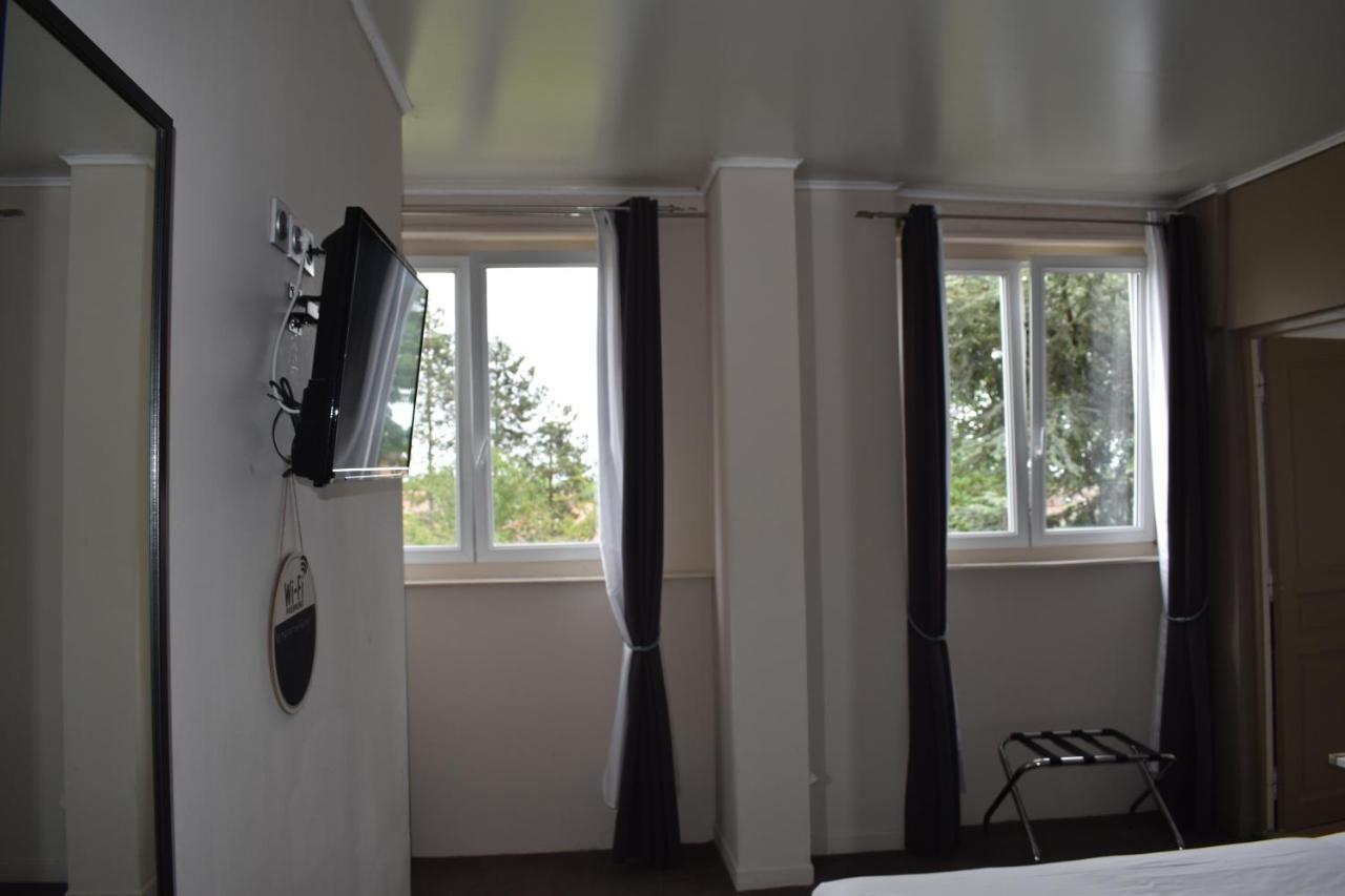 Logis Manoir De Fourcy Corbehem Exterior foto